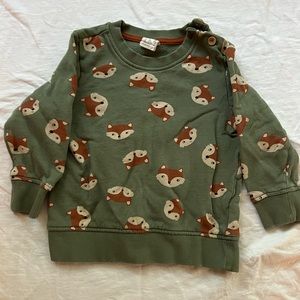 Cute sweatshirt with foxes from H&M